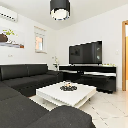 Apartmani- Lastro