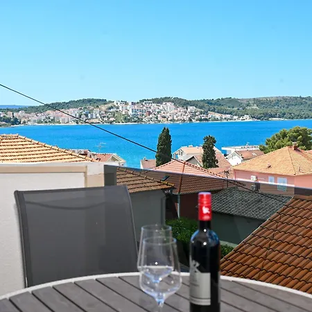 Apartament Apartmani- Lastro *