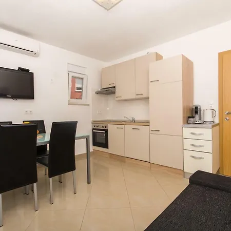 Apartament Apartmani- Lastro *