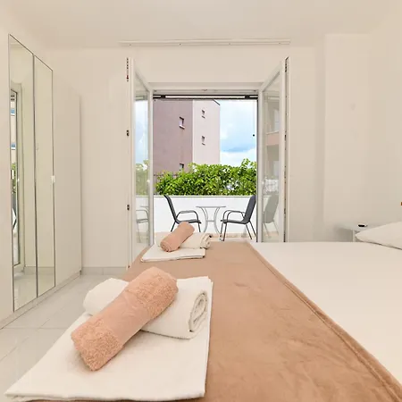 Apartment Apartmani- Lastro *