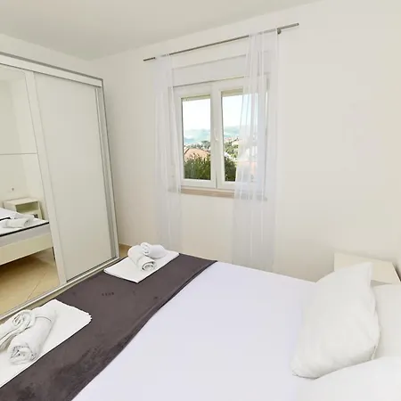 Apartment Apartmani- Lastro