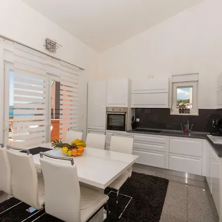 Lägenhet Apartmani- Lastro *